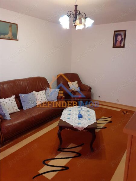 Sector 4 apartament 2 camere