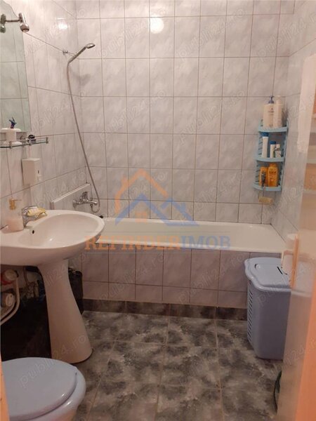 Sector 4 apartament 2 camere